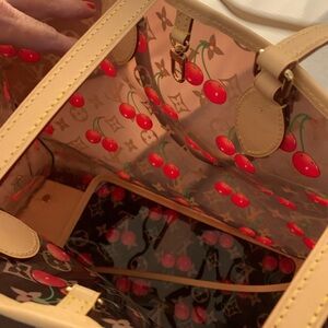 Louis Vuitton Cherry Print Tote Bag Louis Vuitton Limited ed 2025 Must have!